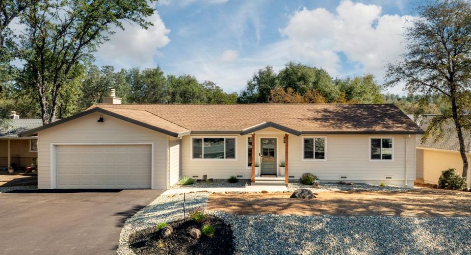 18082 Hummingbird Dr, Penn Valley, CA 95946 Photo
