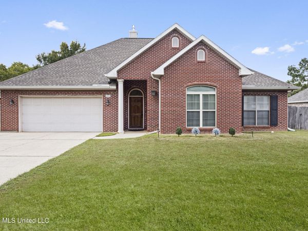 2412 Old Bay Road, Biloxi, MS 39531