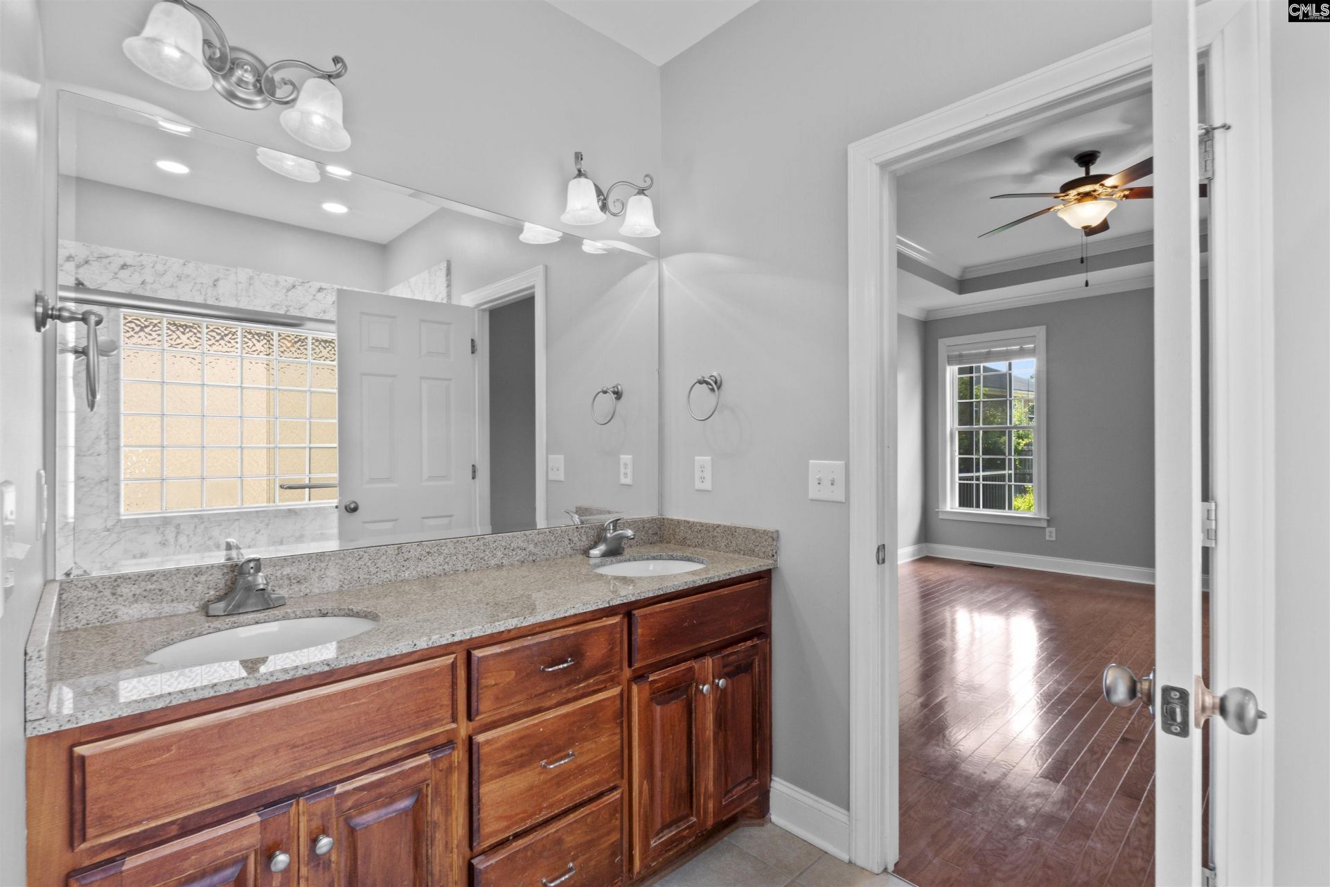 137 Royal Lythan Drive  Photo 16