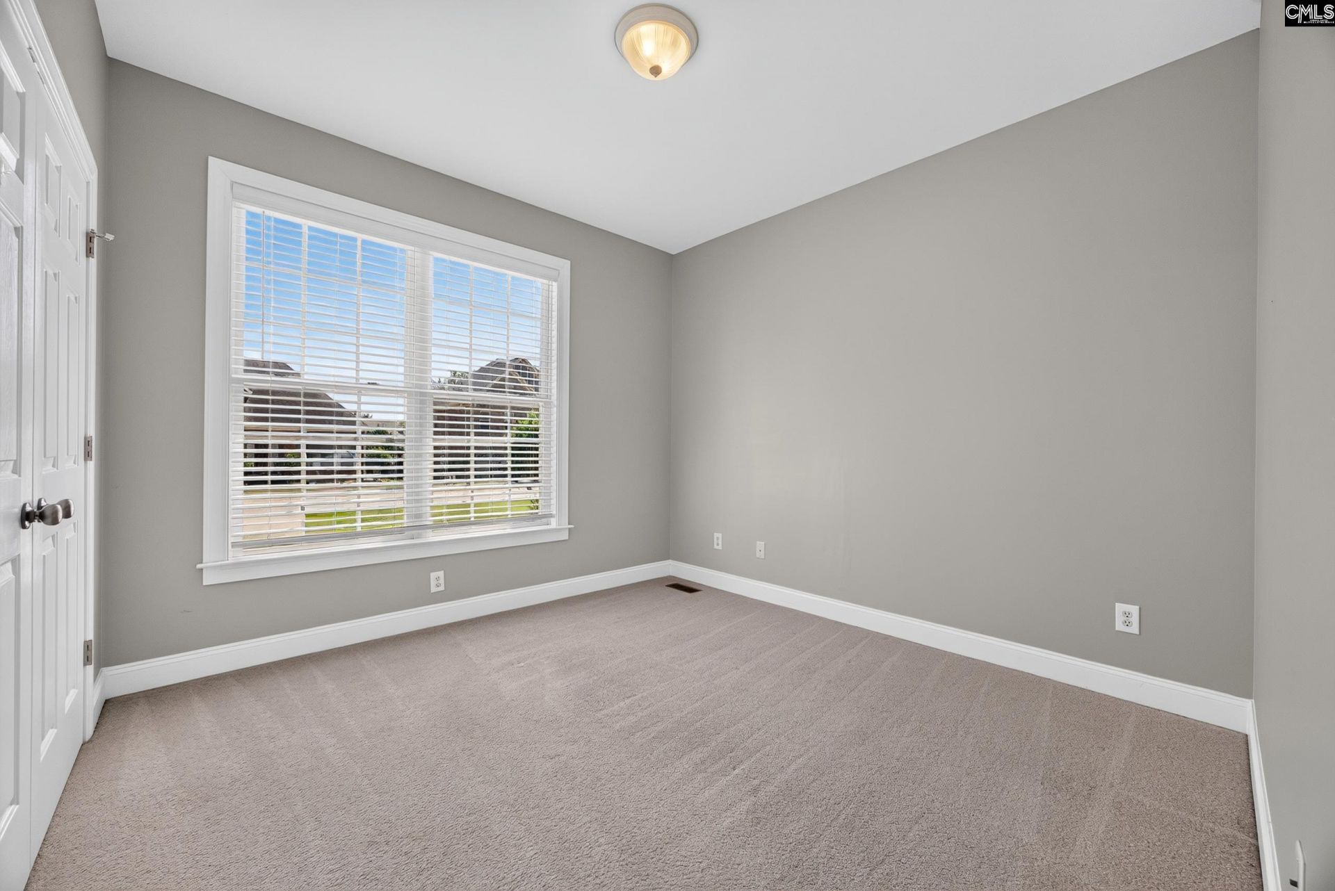 137 Royal Lythan Drive  Photo 20