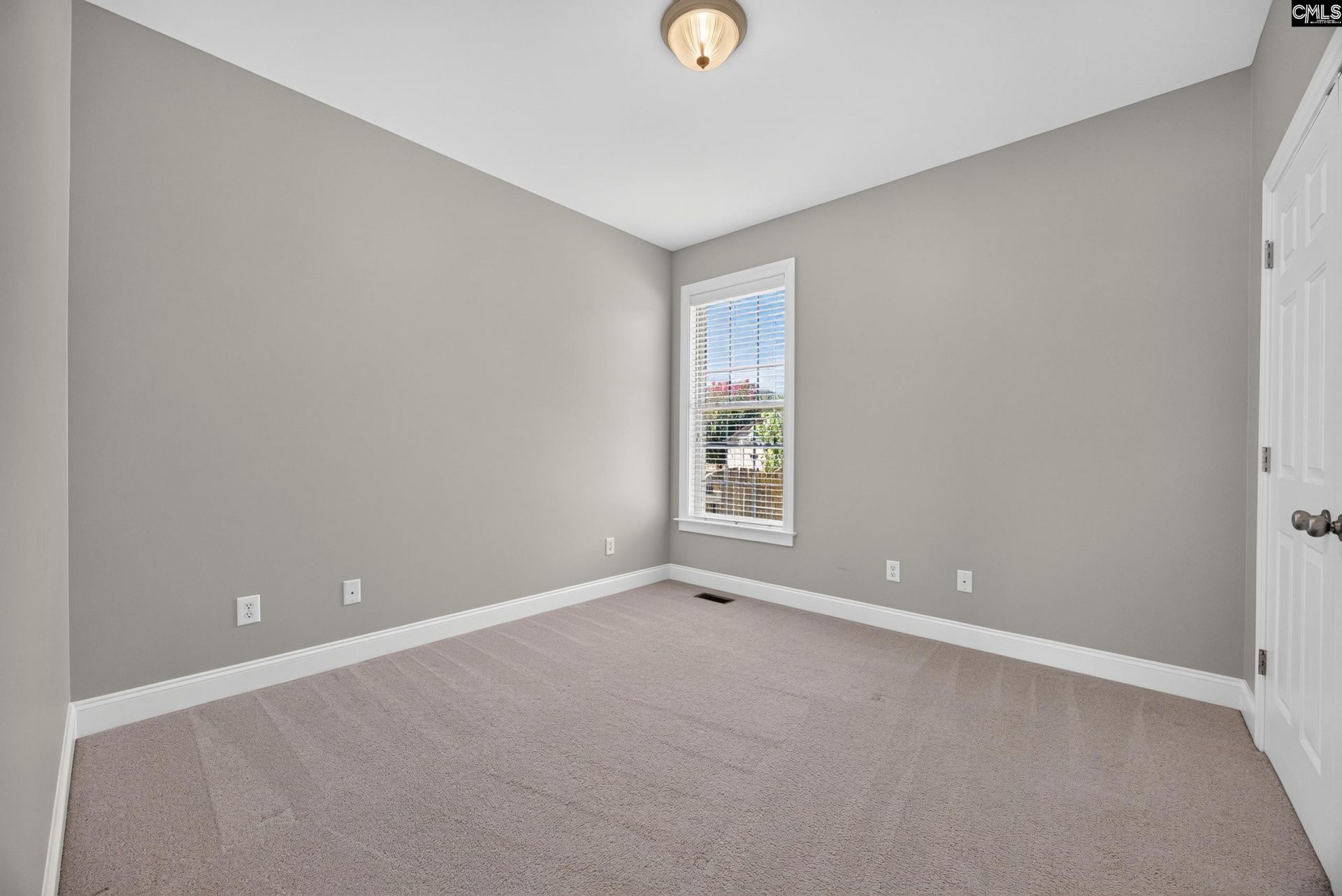 137 Royal Lythan Drive  Photo 25