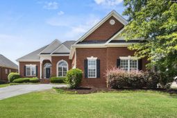 137 Royal Lythan Drive  photo 4
