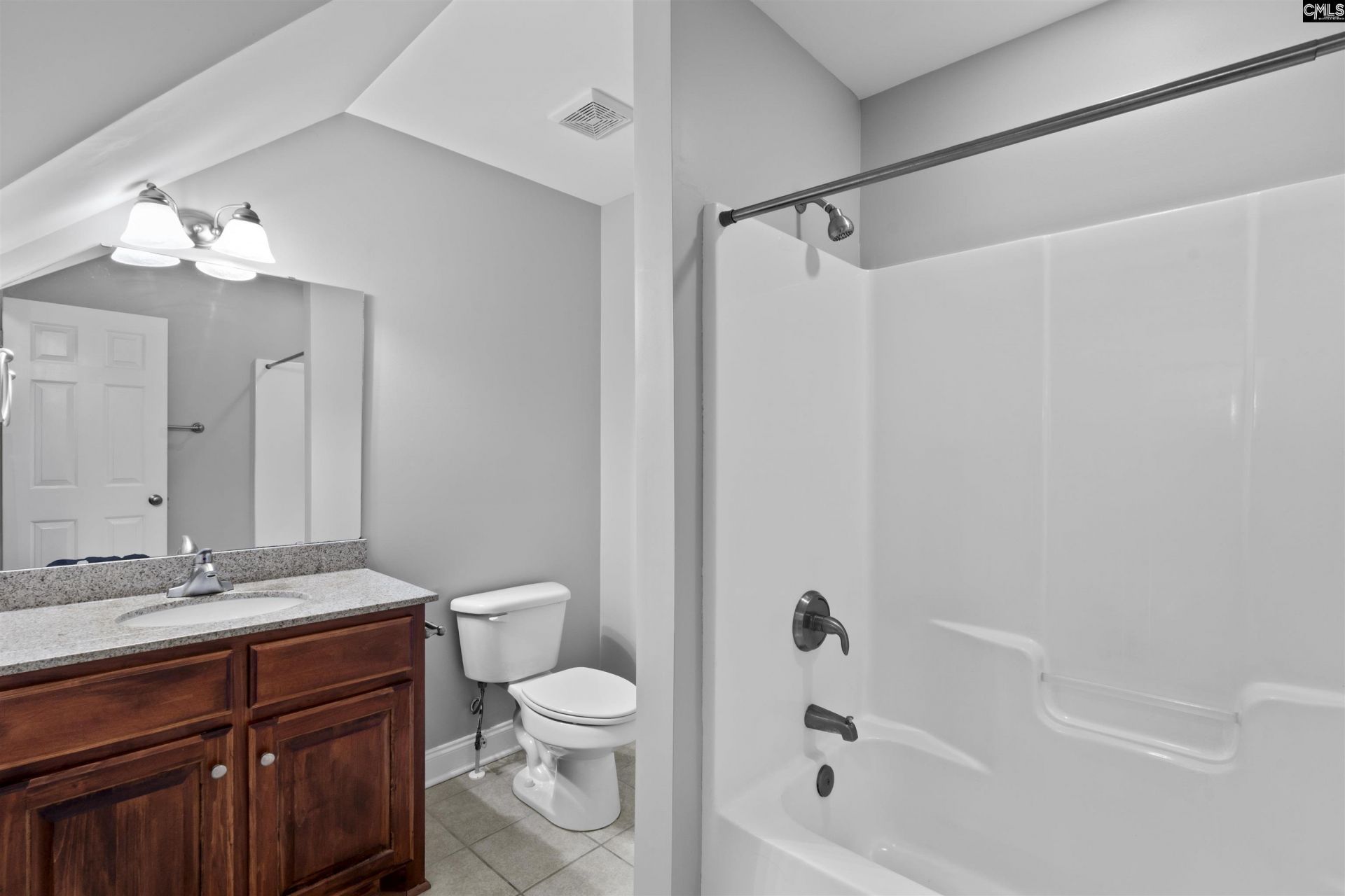 137 Royal Lythan Drive  Photo 31