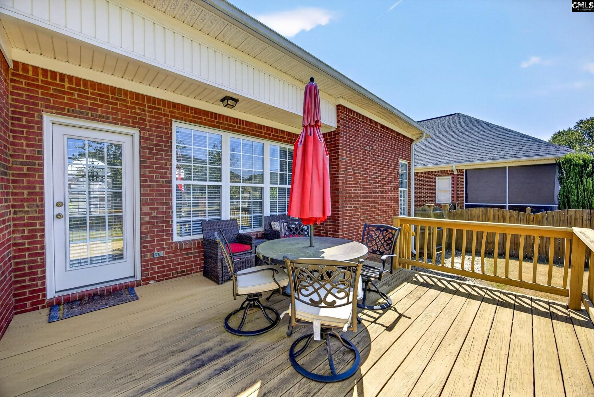 137 Royal Lythan Drive  Photo 35