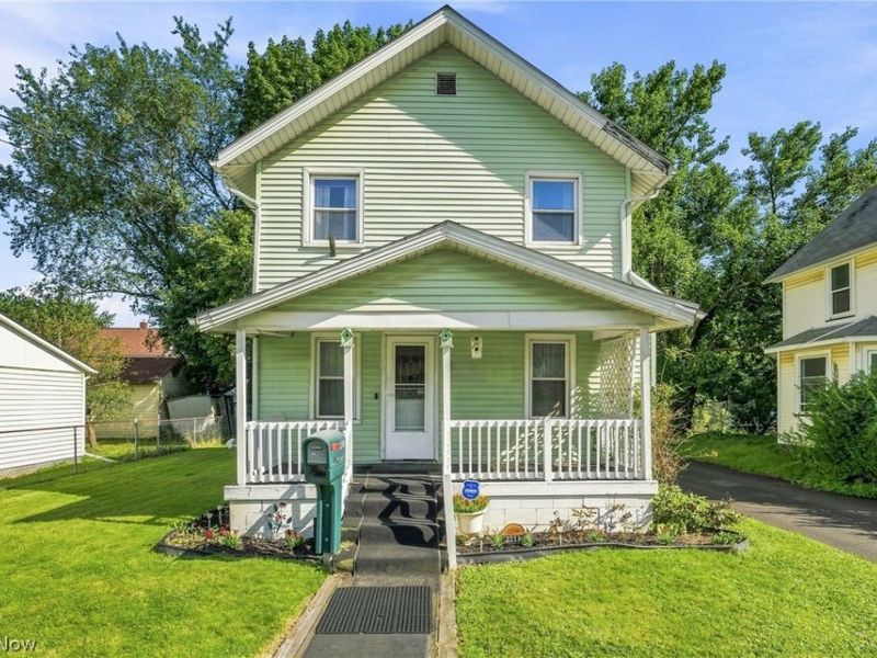 2211 17th Street NE, Canton, OH 44705 Photo 1