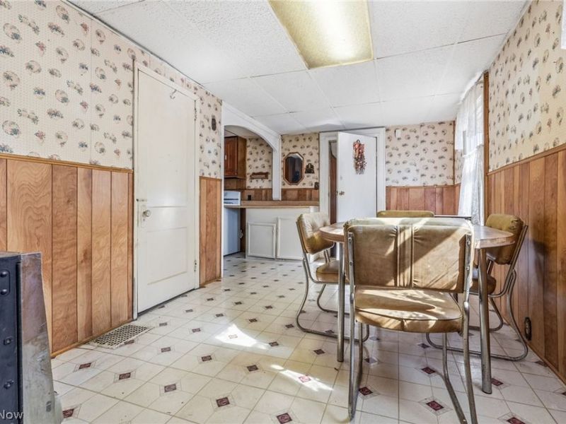 2211 17th Street NE, Canton, OH 44705 Photo 7