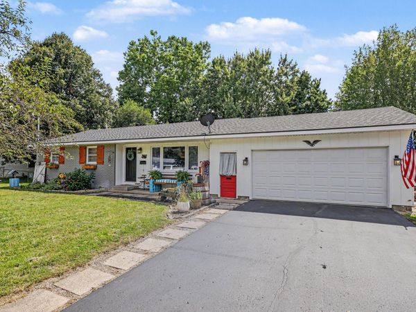 319 W Willard Street, Paw Paw, MI 49079