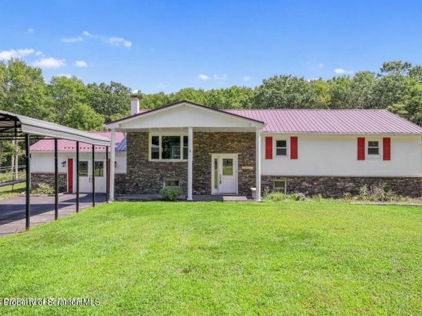 40 Park Ridge Drive , Shickshinny, PA 18655