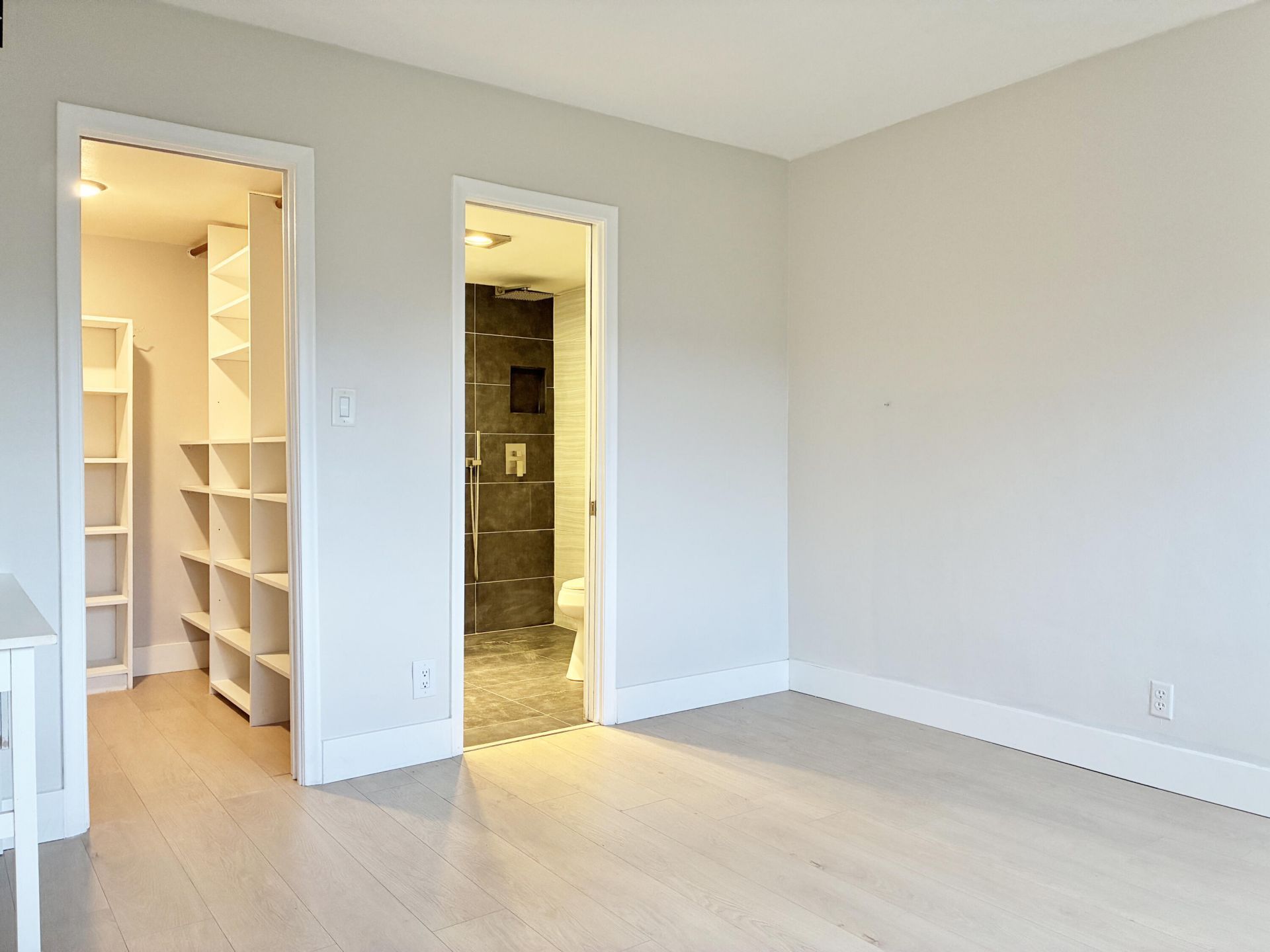 2204 NE 36th Street, Unit Apt 26, Lighthouse Point, FL 33064 Photo