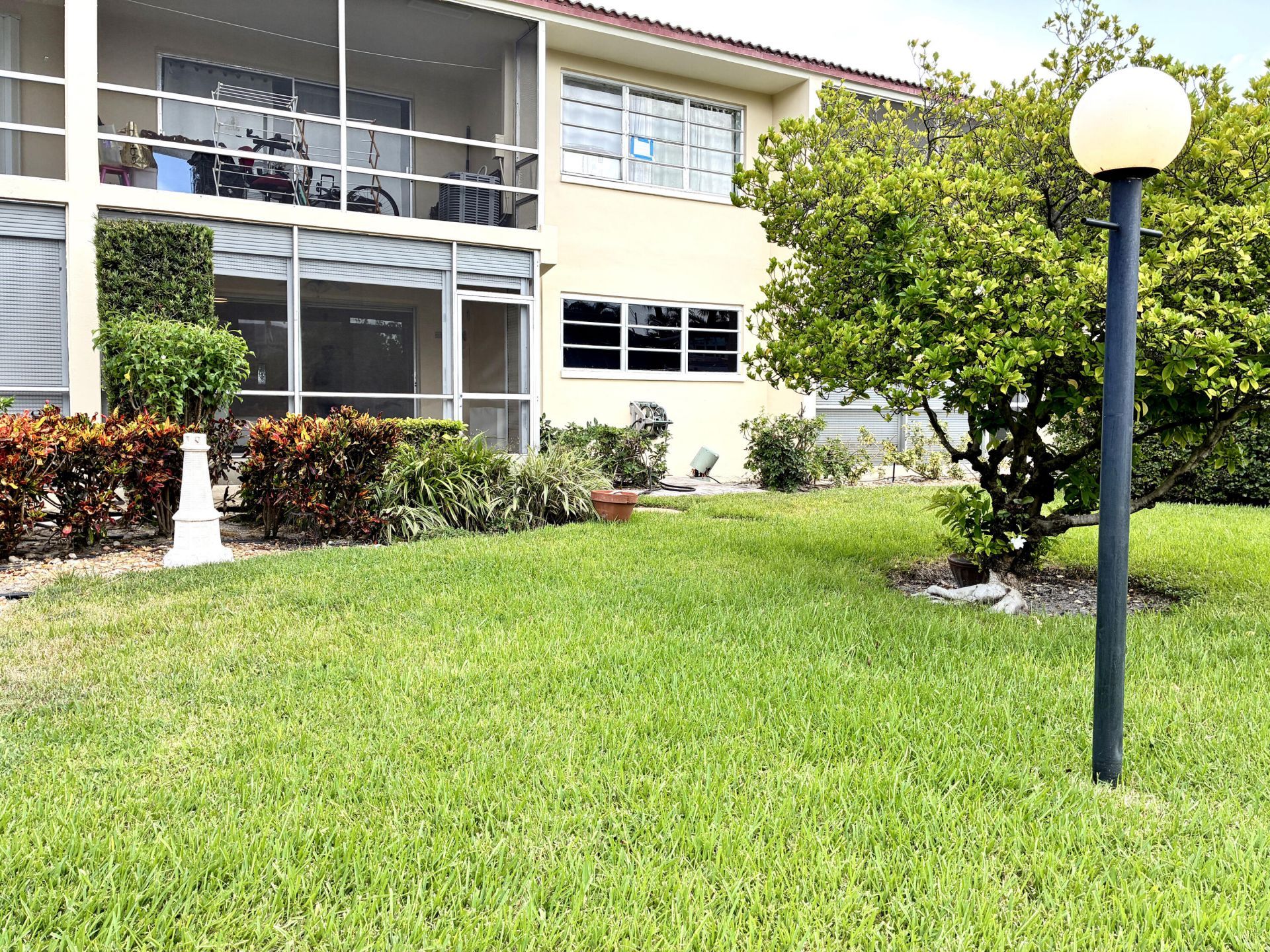 2204 NE 36th Street, Unit Apt 26, Lighthouse Point, FL 33064 Photo