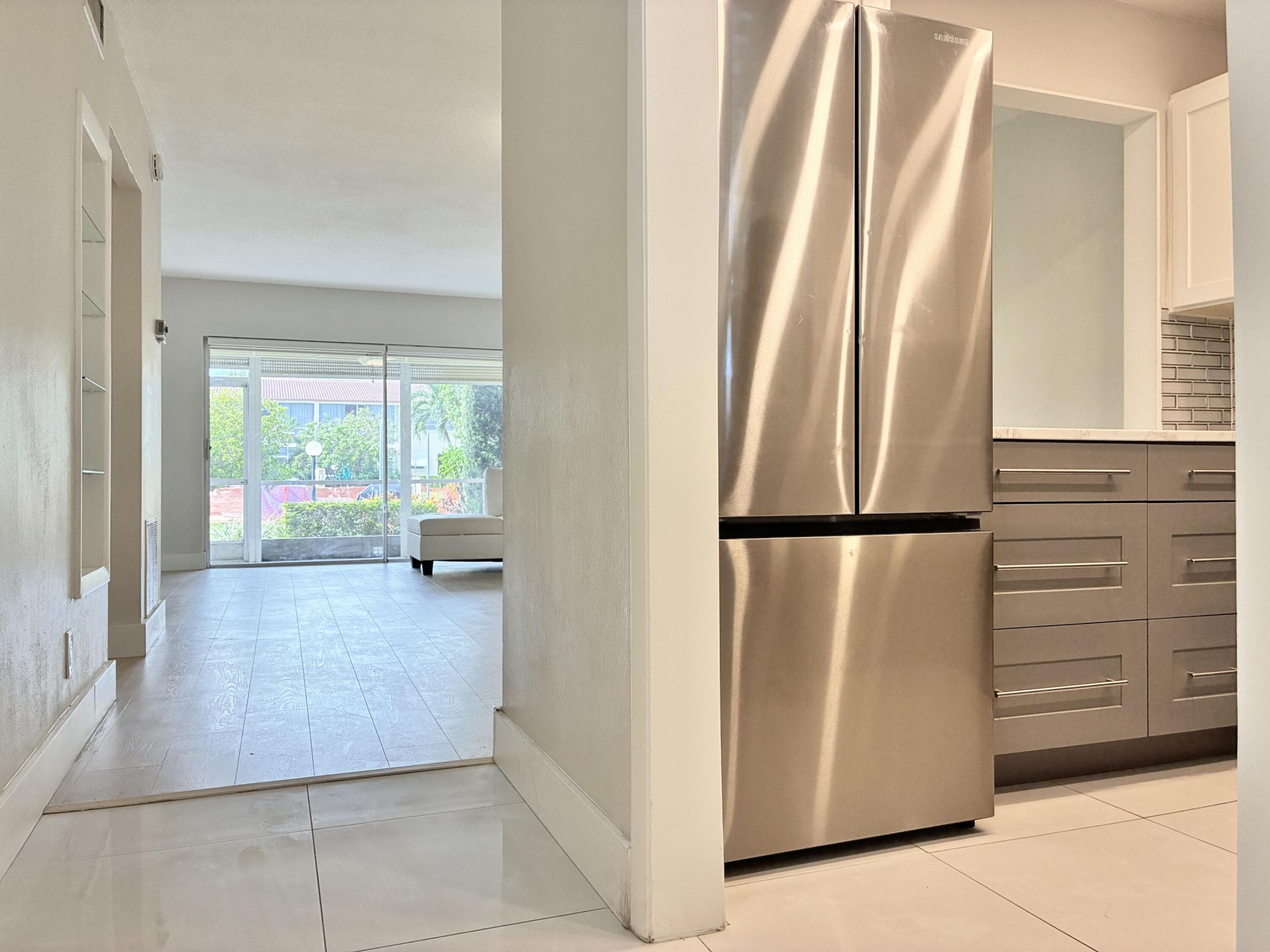 2204 NE 36th Street, Unit Apt 26, Lighthouse Point, FL 33064 Photo