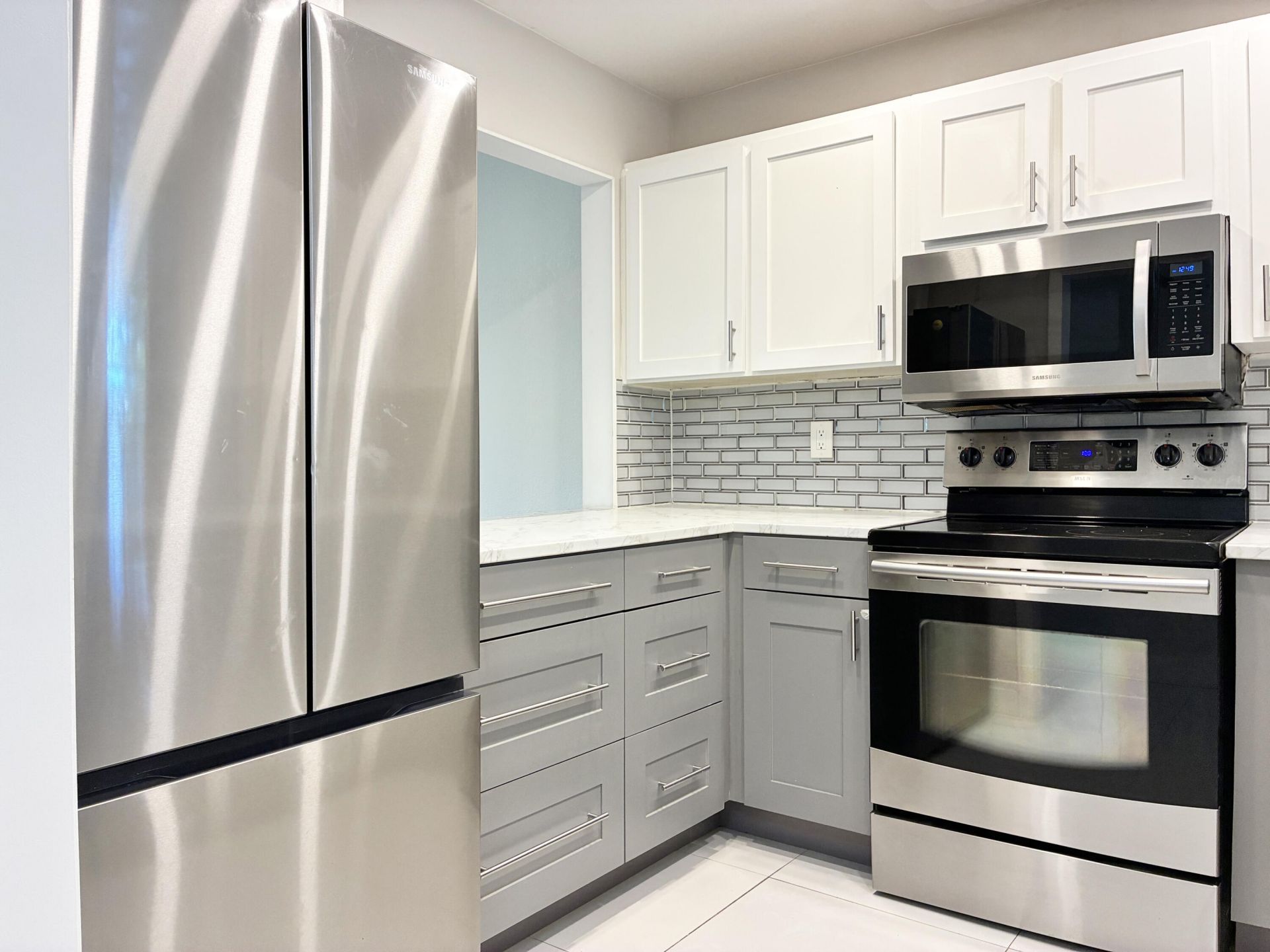 2204 NE 36th Street, Unit Apt 26, Lighthouse Point, FL 33064 Photo