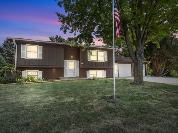 908 Union Ave N N, Madison, SD 57042