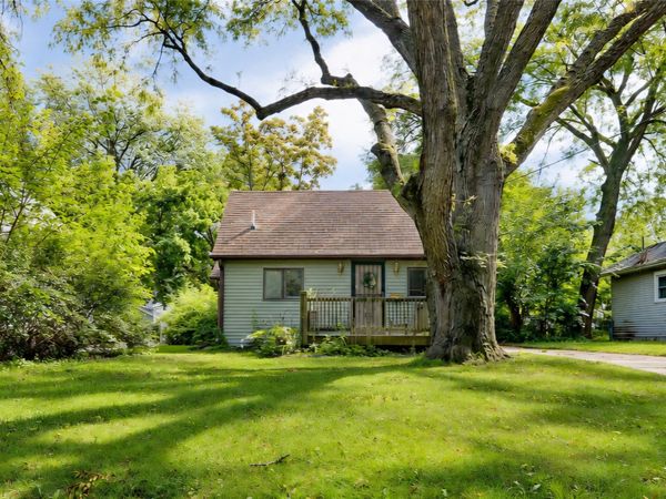 725 Morton Avenue, Des Moines, IA 50316
