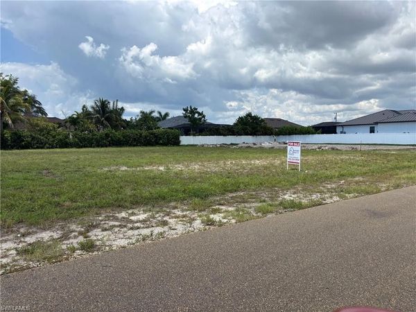 3729 SW 2nd ST , CAPE CORAL, FL 33991