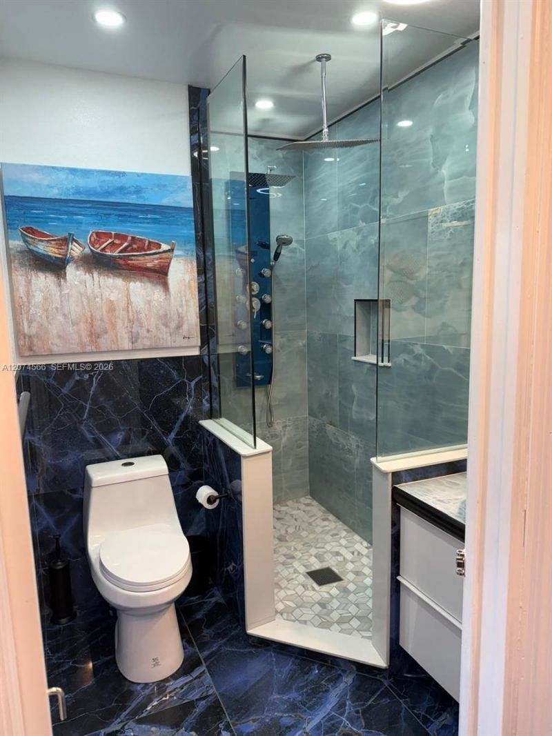 5121 W Oakland Park Blvd , Unit 212, Lauderdale Lakes, FL 33313 Photo