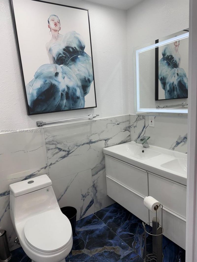5121 W Oakland Park Blvd , Unit 212, Lauderdale Lakes, FL 33313 Photo