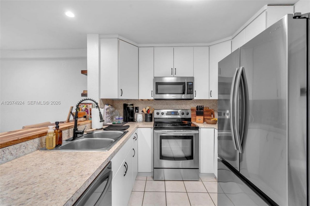 2916 Dorchester Ln , Cooper City, FL 33026 Photo