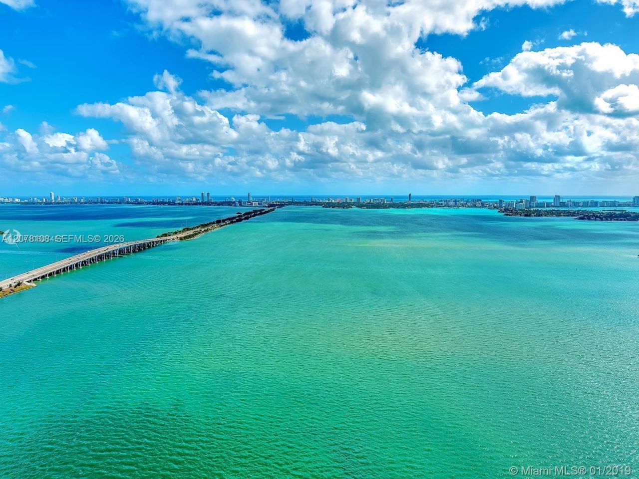 480 NE 31st St , Unit 4202/03, Miami, FL 33137 Photo