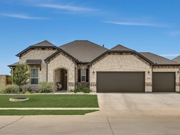 1024 Auburn Drive, Justin, TX 76247