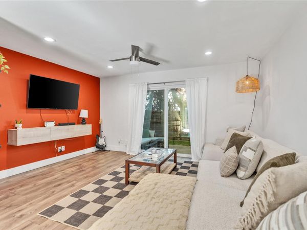 3808 Southway DR, Unit 103, Austin, TX 78704
