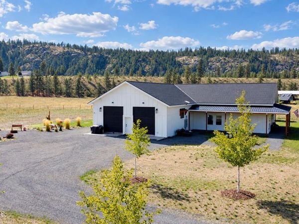 39182 Orchard Rd E, Davenport, WA 99122