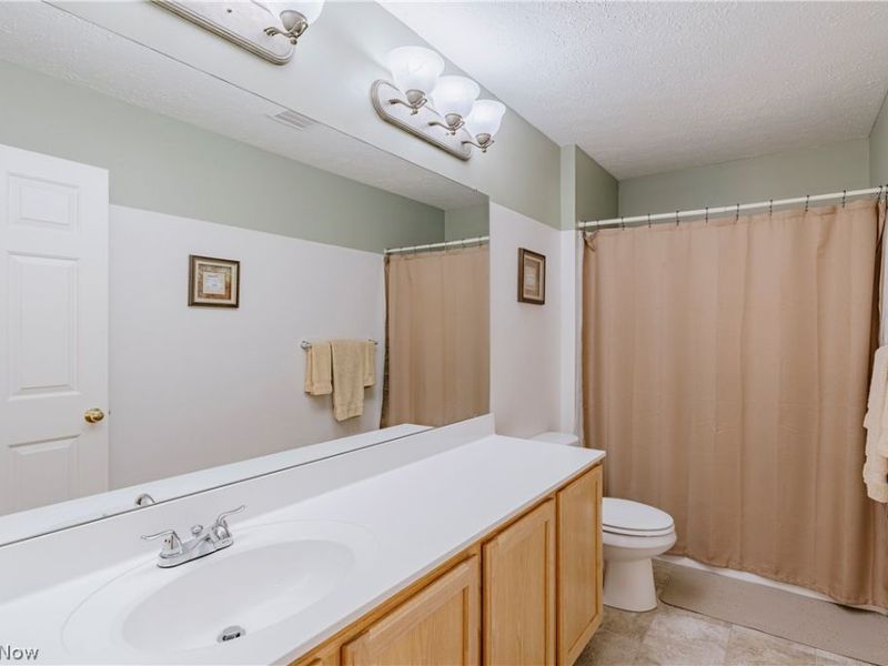 9185 Stonebriar Lane, North Ridgeville, OH 44039 Photo 32