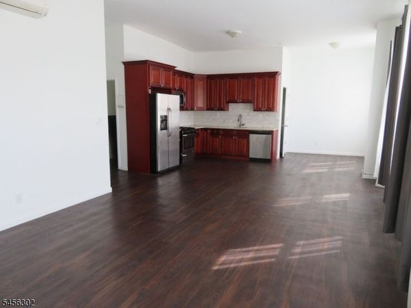 396 Main St, Unit A, Metuchen, NJ 08840