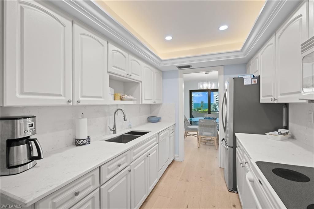 3430 Gulf Shore Blvd N, Unit 5I, Naples, FL 34103 Photo