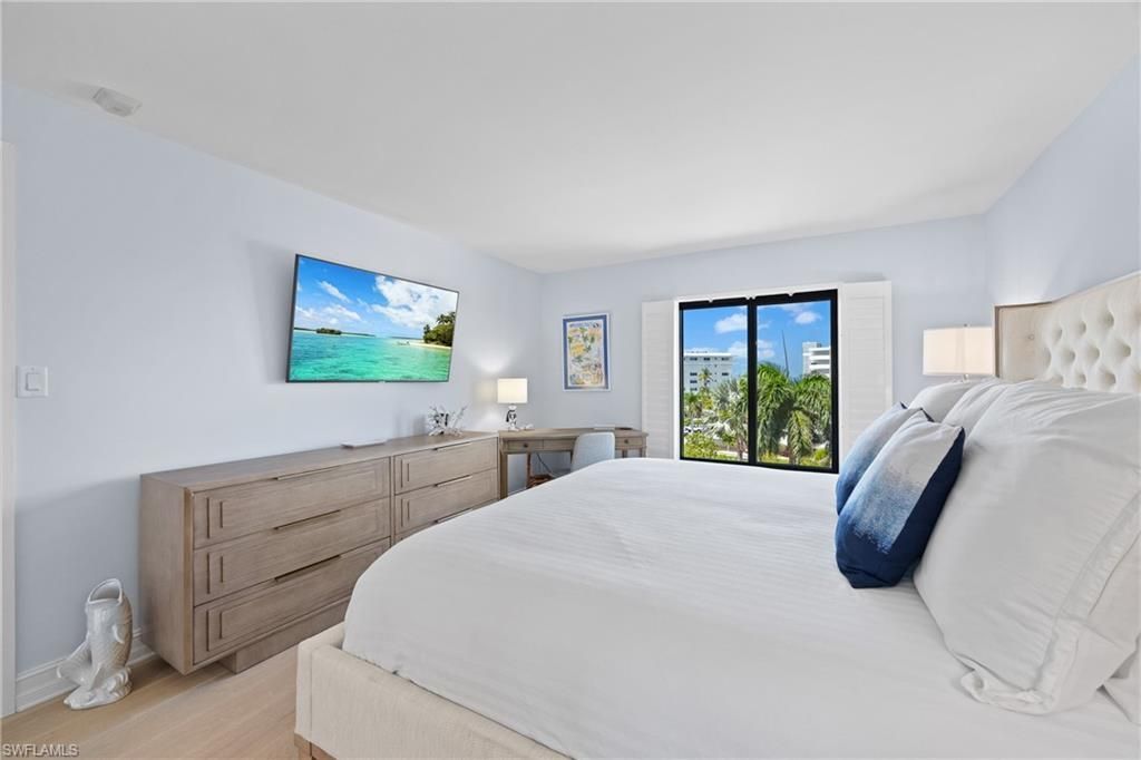 3430 Gulf Shore Blvd N, Unit 5I, Naples, FL 34103 Photo