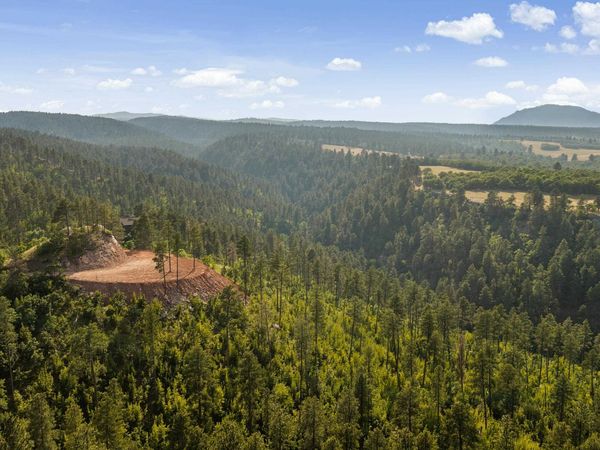 332 Nob Hill Road, Spearfish, SD 57783