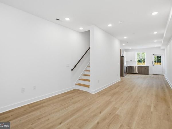 1020 W ARIZONA STREET , PHILADELPHIA, PA 19133