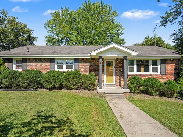 2099 Webster St , Greenbrier, TN 37073