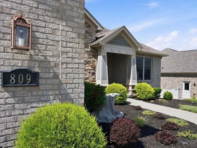 809 Morgan Drive, Monroe, OH 45050 Photo 3