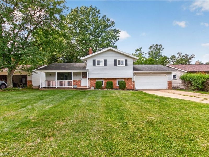 1124 Blueberry Hill Drive, Brunswick, OH 44212 Photo 3