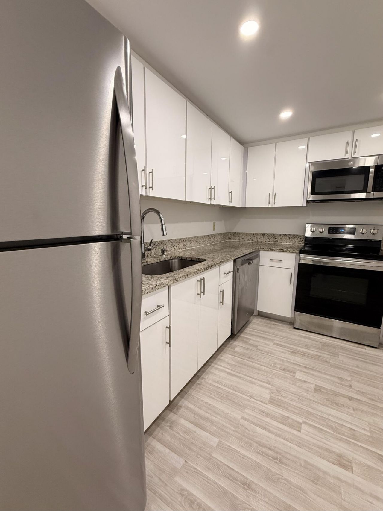 101 Briny Avenue, Unit 1010, Pompano Beach, FL 33062 Photo
