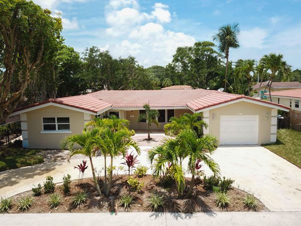 709 W Royal Palm Road, Boca Raton, FL 33486