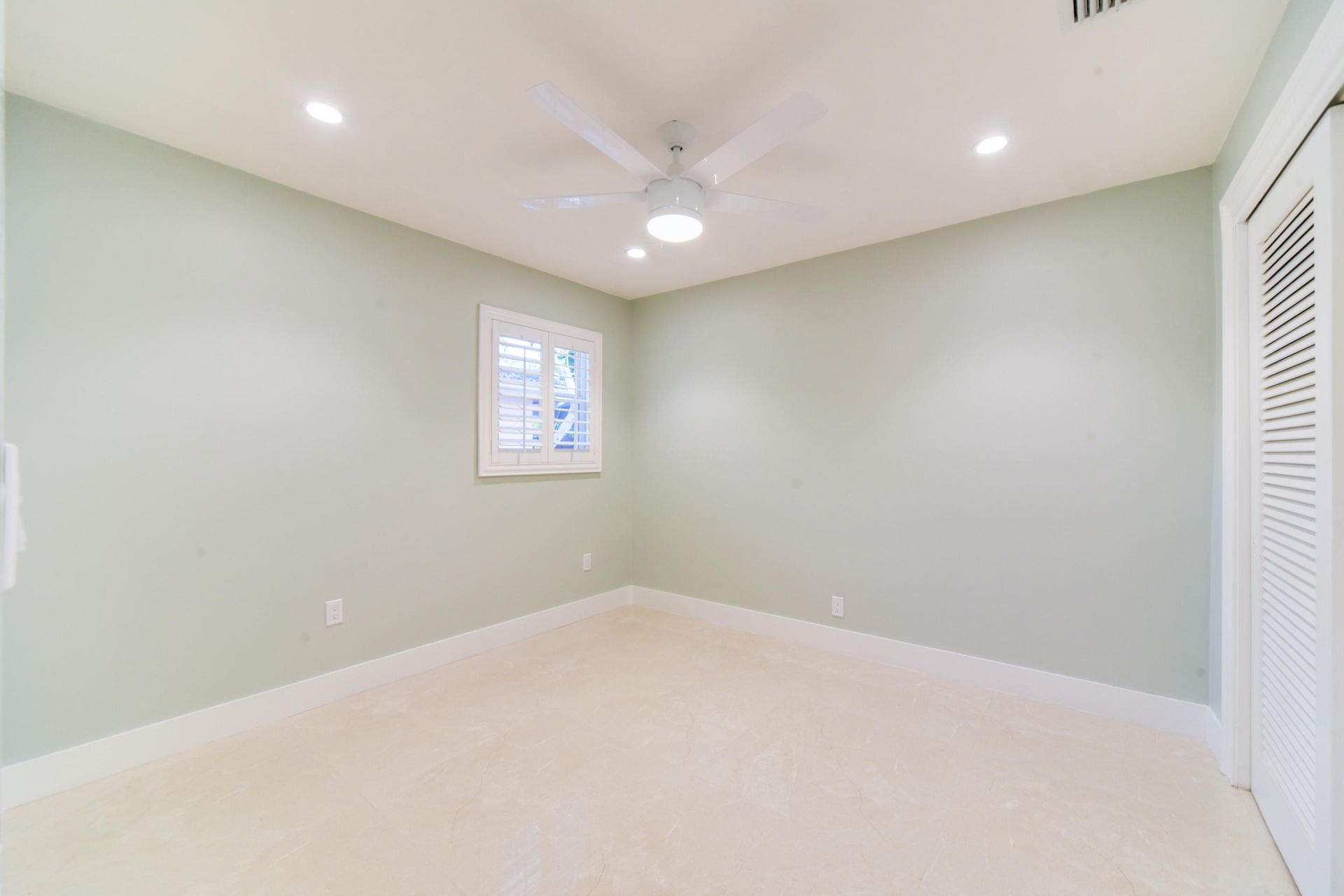 709 W Royal Palm Road, Boca Raton, FL 33486 Photo