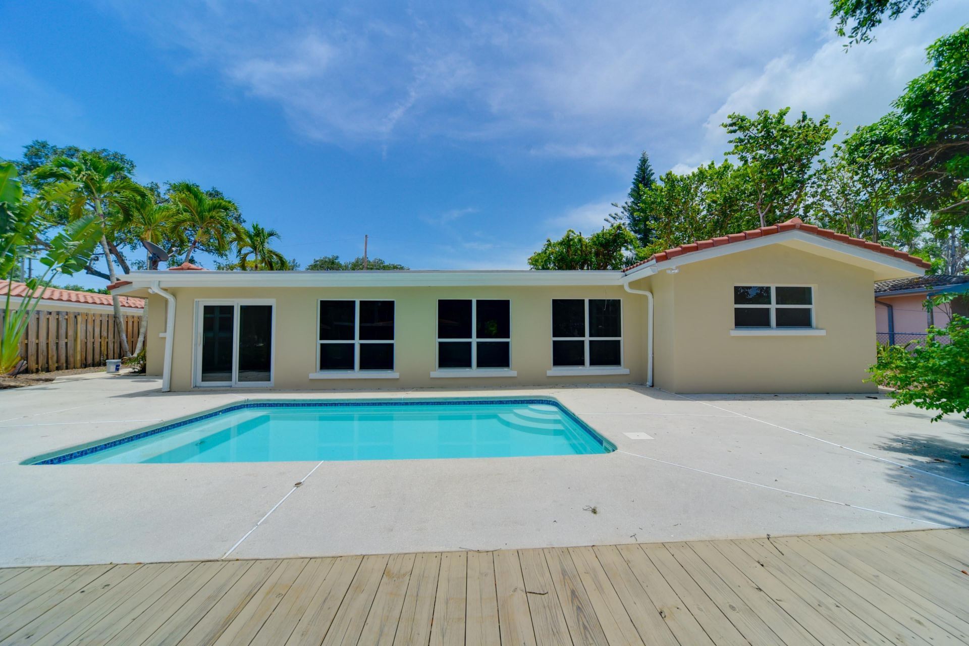 709 W Royal Palm Road, Boca Raton, FL 33486 Photo