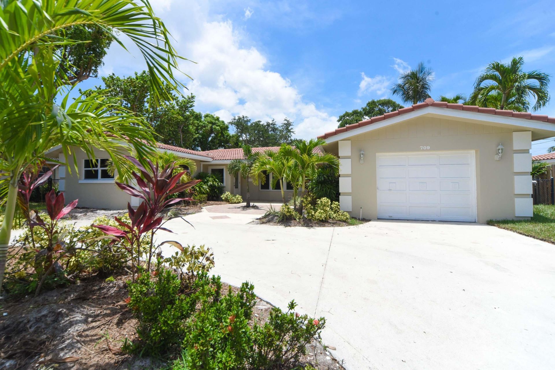 709 W Royal Palm Road, Boca Raton, FL 33486 Photo