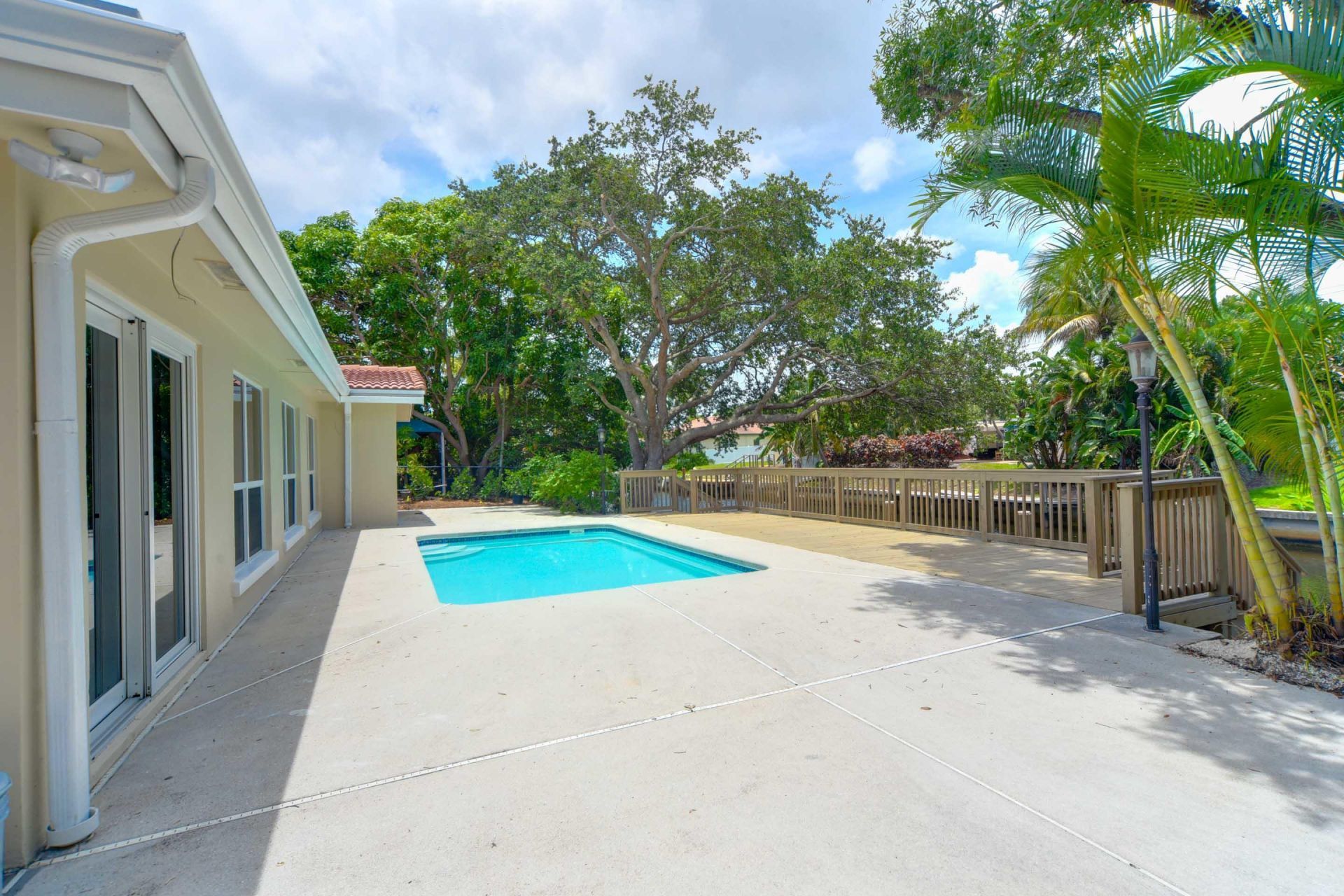709 W Royal Palm Road, Boca Raton, FL 33486 Photo