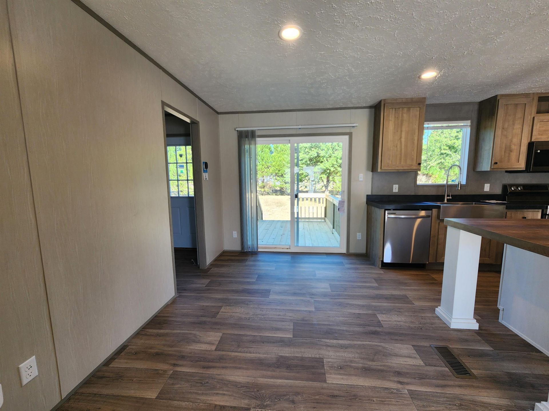 662 Black Branch Rd. Photo 8