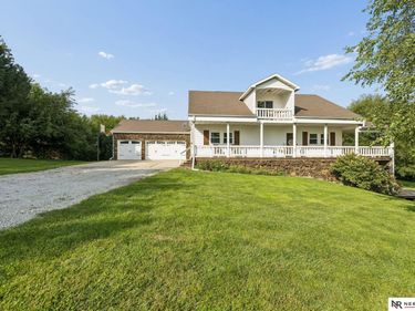 29201 S Golden Pond Road, Firth, NE 68358
