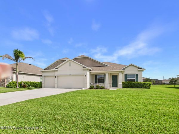 4358 Lago Vista Drive , Micco, FL 32976