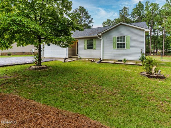 149 Forest Place , Aberdeen, NC 28315