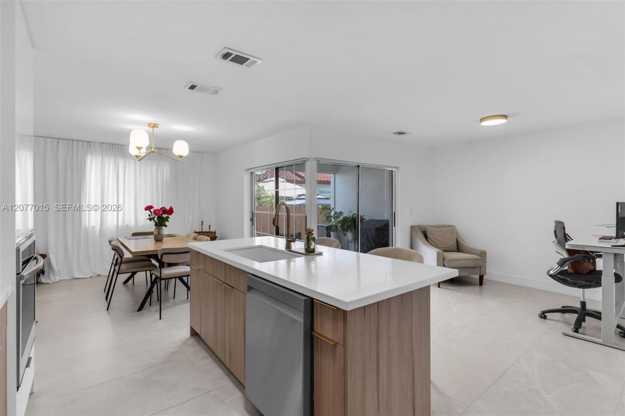 8407 SW 208th Ter , Cutler Bay, FL 33189 Photo