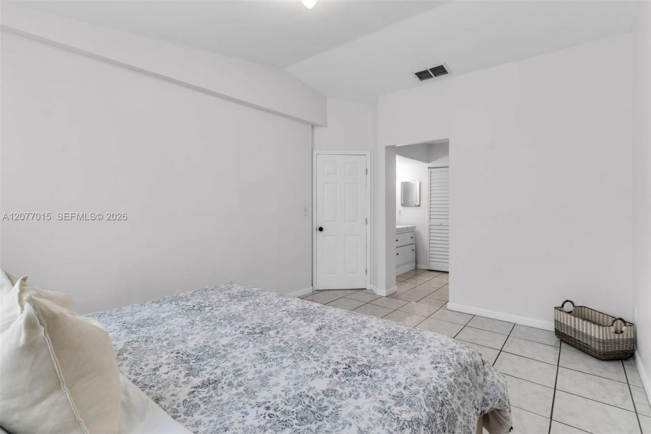 8407 SW 208th Ter , Cutler Bay, FL 33189 Photo