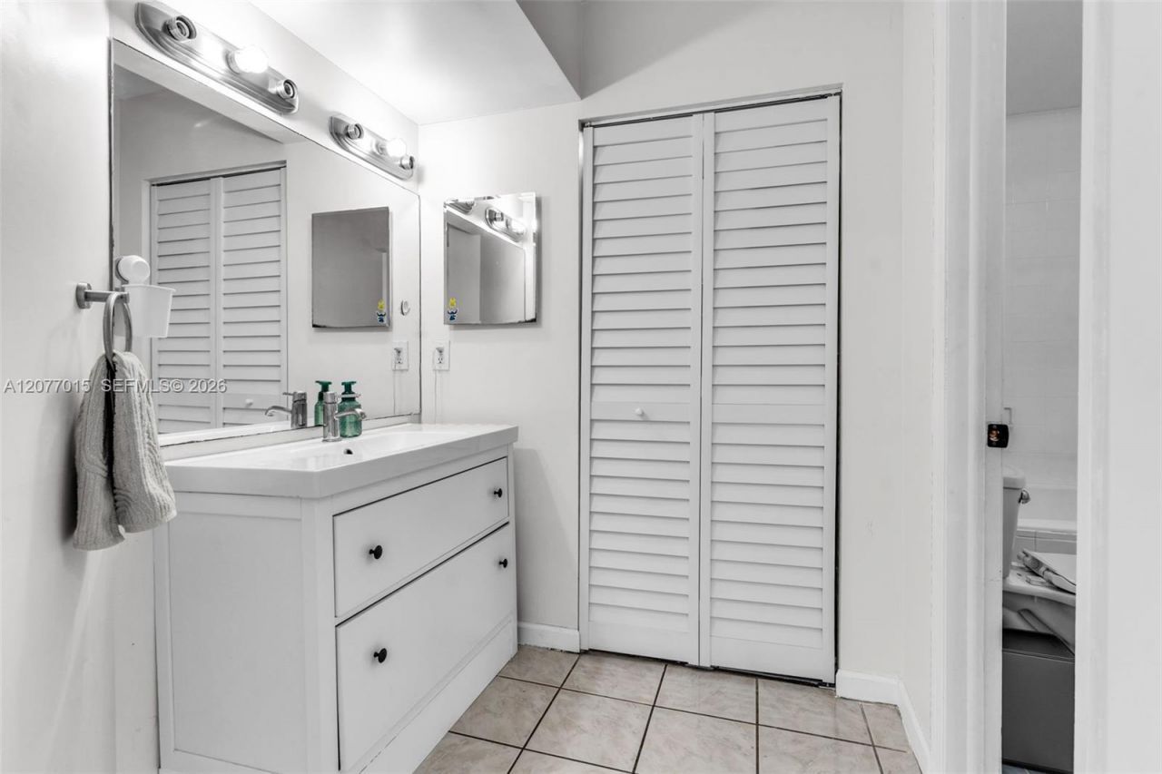 8407 SW 208th Ter , Cutler Bay, FL 33189 Photo