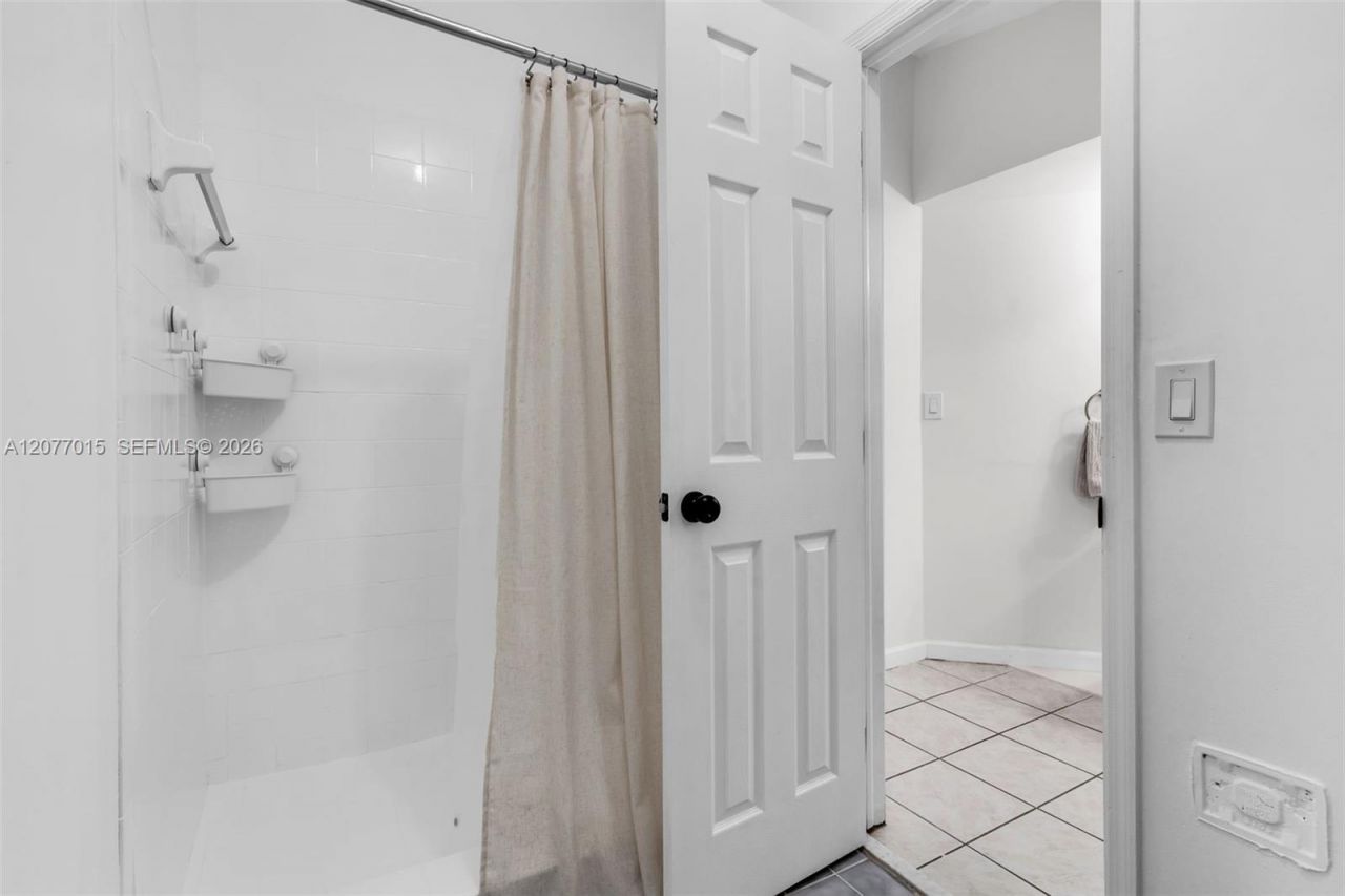 8407 SW 208th Ter , Cutler Bay, FL 33189 Photo