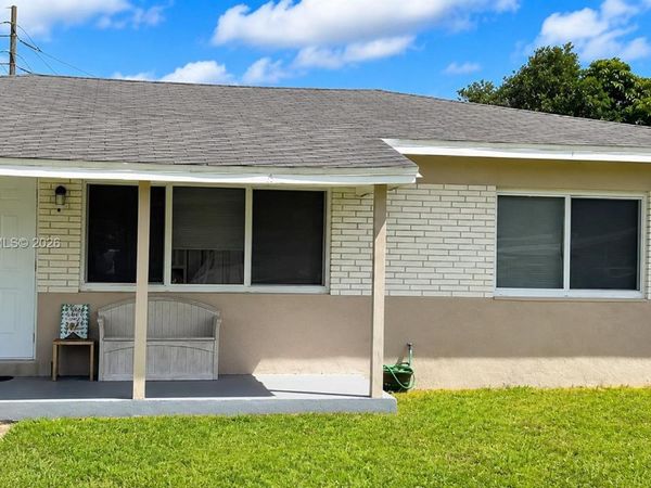 4017 SW 20th St , West Park, FL 33023